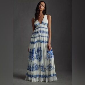 NWT Sachin & Babi Wren Maxi Dress size 12 blue white maxi sleeveless tie floral